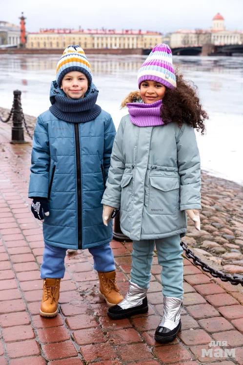 Модные детские шапки осени и зимы 2022-2023: простые фасоны и яркий декор