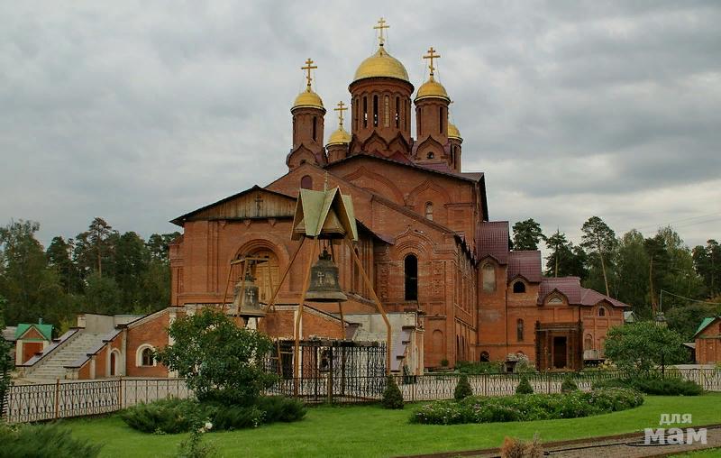 П раменский. Храм Ильинская Раменский район. Храм в Ильинском Раменского района. Церковь пос Ильинский Раменский район. Церковь в поселке Ильинский Раменский район.