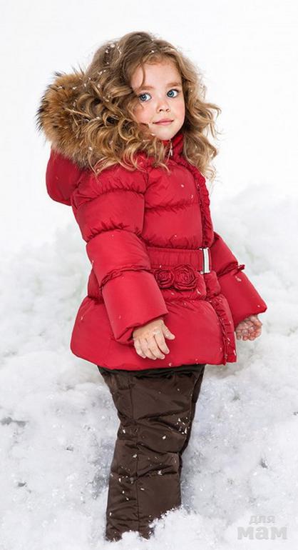 Ребенок в зимней куртке